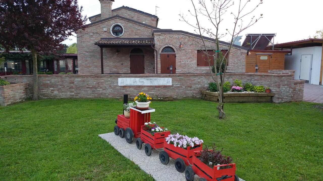 Agriturismo Alla Strozza Voghenza Eksteriør billede